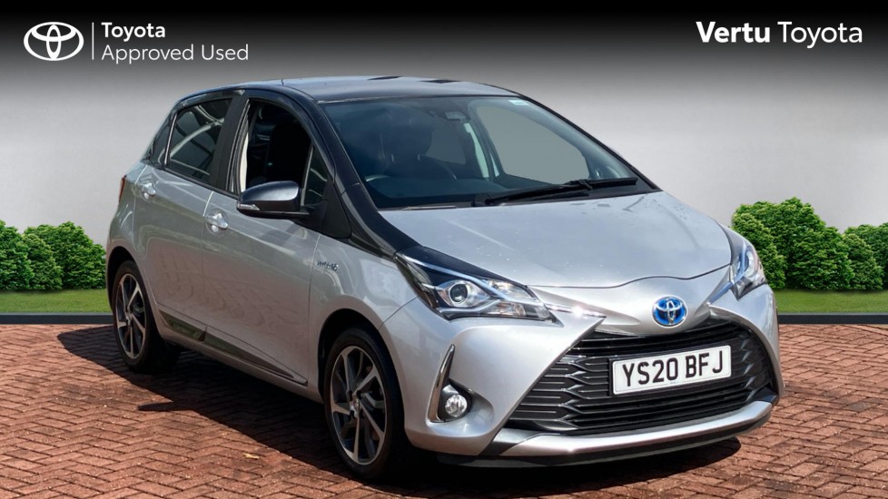 Toyota Yaris 1.5 Hybrid Y20 5dr CVT [Bi-tone] Hybrid Hatchback - Image 1