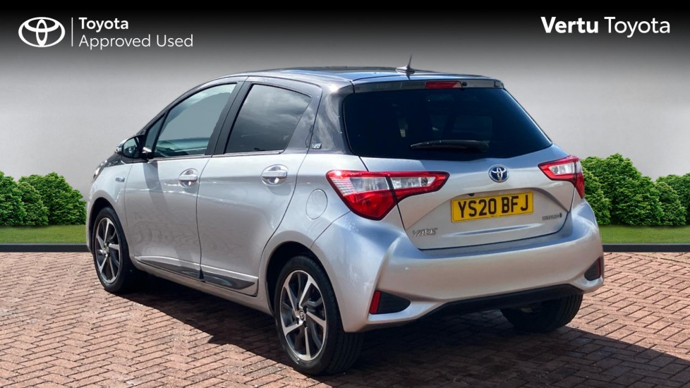 Toyota Yaris 1.5 Hybrid Y20 5dr CVT [Bi-tone] Hybrid Hatchback - Image 4