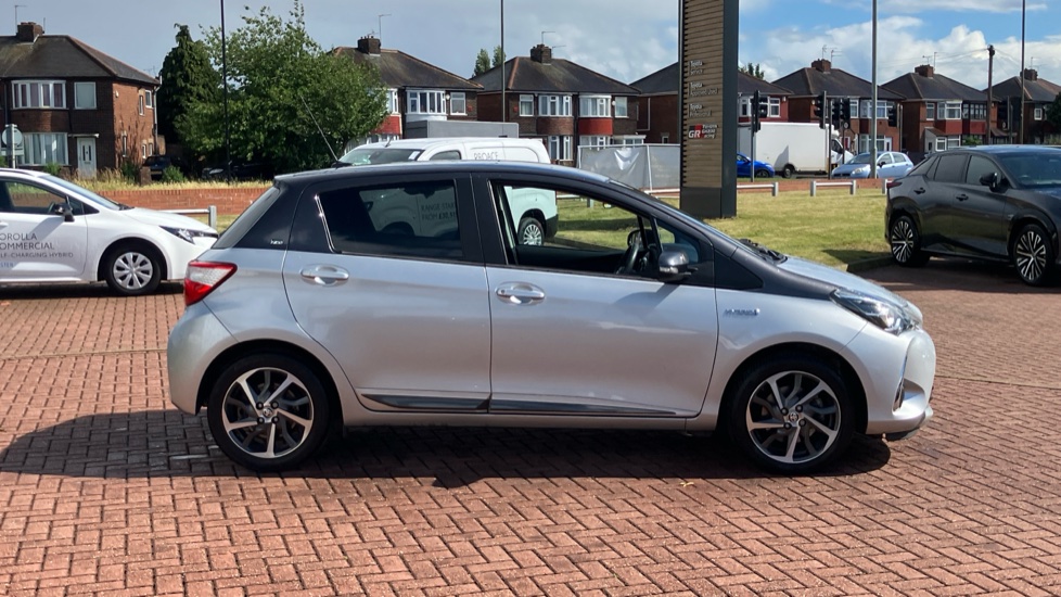 Toyota Yaris 1.5 Hybrid Y20 5dr CVT [Bi-tone] Hybrid Hatchback - Image 23