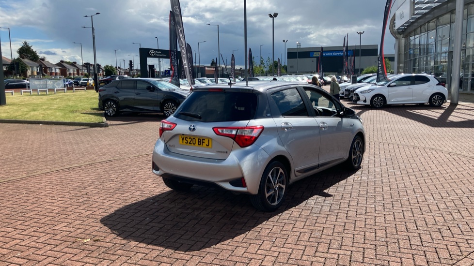 Toyota Yaris 1.5 Hybrid Y20 5dr CVT [Bi-tone] Hybrid Hatchback - Image 44