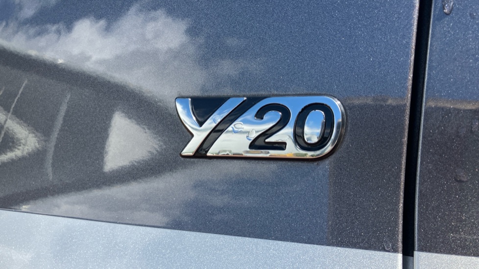 Toyota Yaris 1.5 Hybrid Y20 5dr CVT [Bi-tone] Hybrid Hatchback - Image 53