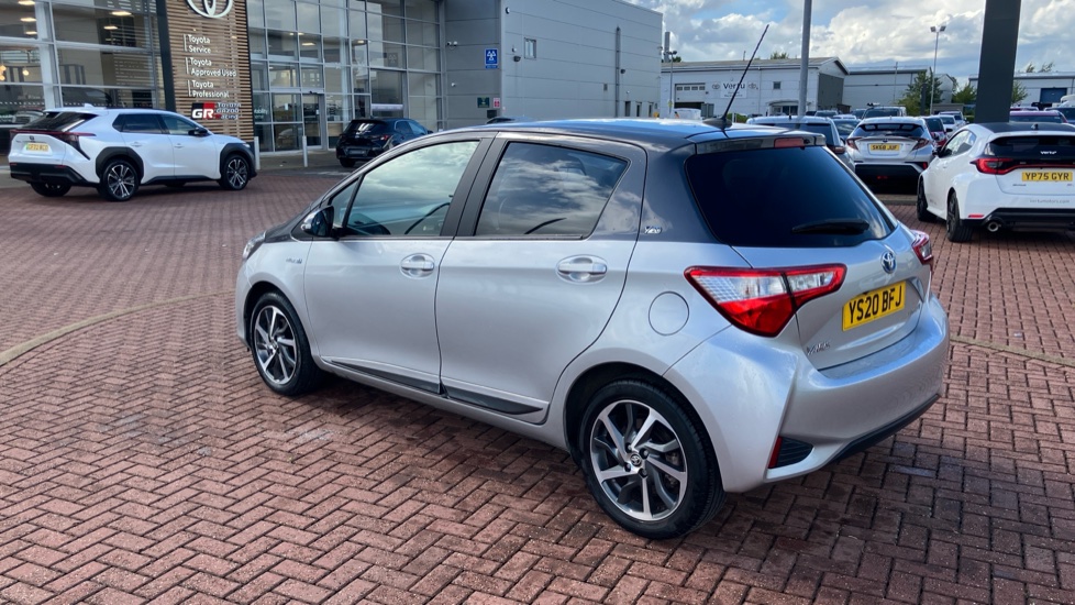 Toyota Yaris 1.5 Hybrid Y20 5dr CVT [Bi-tone] Hybrid Hatchback - Image 57