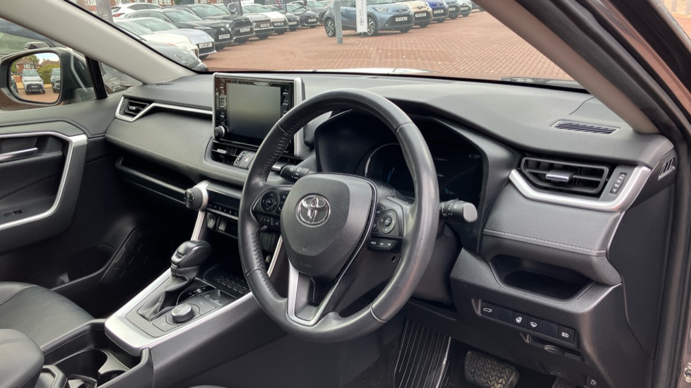 Toyota RAV4 2.5 VVT-i Hybrid Excel 5dr CVT Hybrid Estate - Image 12
