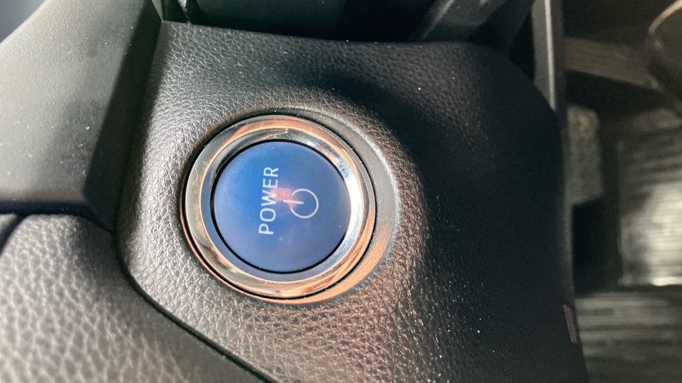 Toyota RAV4 2.5 VVT-i Hybrid Excel 5dr CVT Hybrid Estate - Image 16