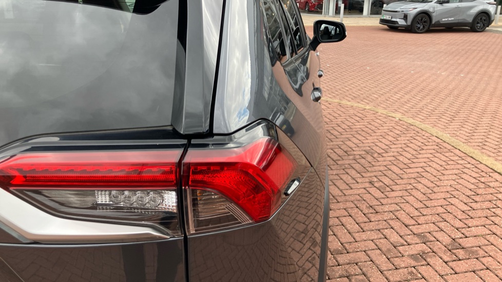 Toyota RAV4 2.5 VVT-i Hybrid Excel 5dr CVT Hybrid Estate - Image 21