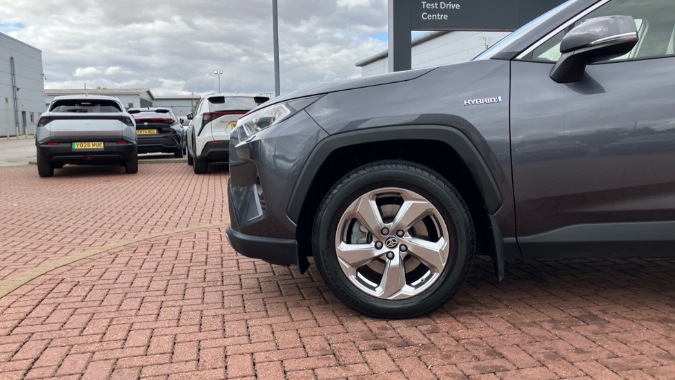 Toyota RAV4 2.5 VVT-i Hybrid Excel 5dr CVT Hybrid Estate - Image 25