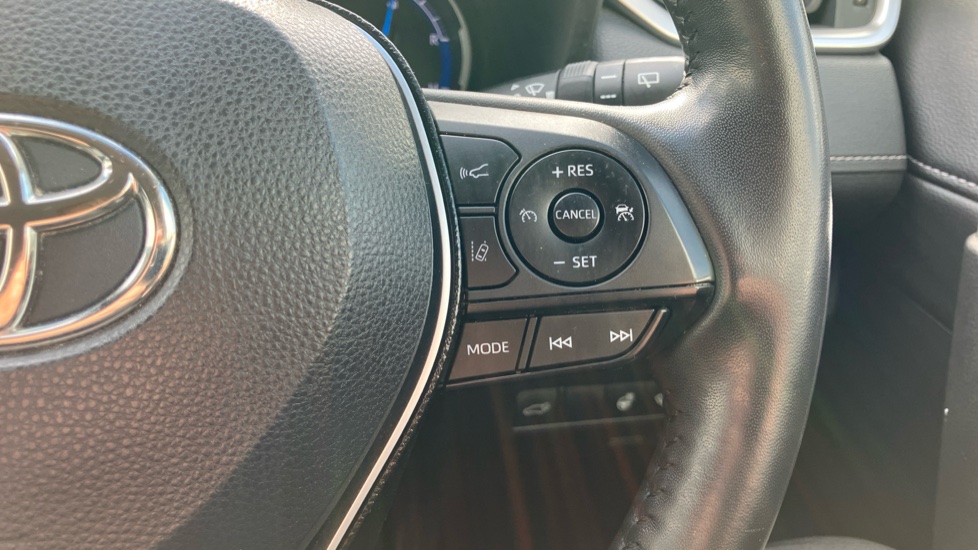 Toyota RAV4 2.5 VVT-i Hybrid Excel 5dr CVT Hybrid Estate - Image 30
