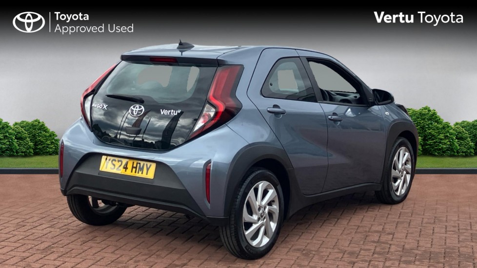 Toyota Aygo X 1.0 VVT-i Pure 5dr Petrol Hatchback - Image 2
