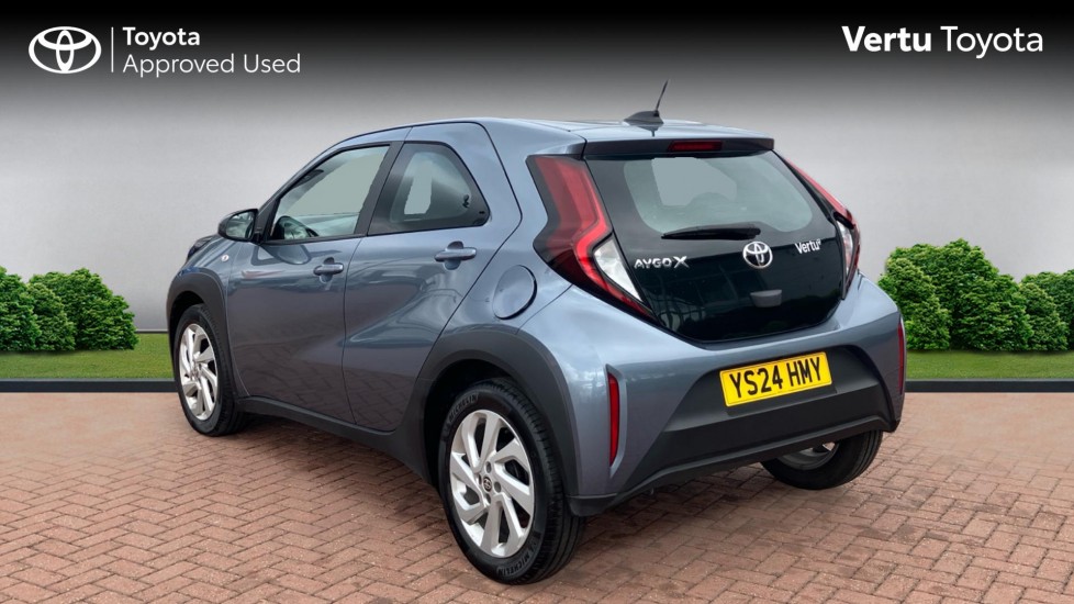 Toyota Aygo X 1.0 VVT-i Pure 5dr Petrol Hatchback - Image 4