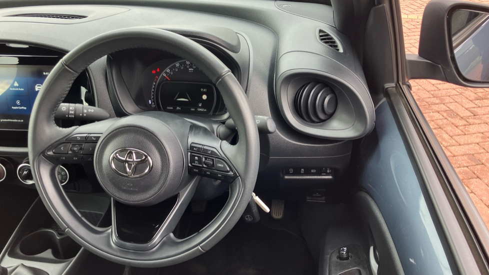 Toyota Aygo X 1.0 VVT-i Pure 5dr Petrol Hatchback - Image 10