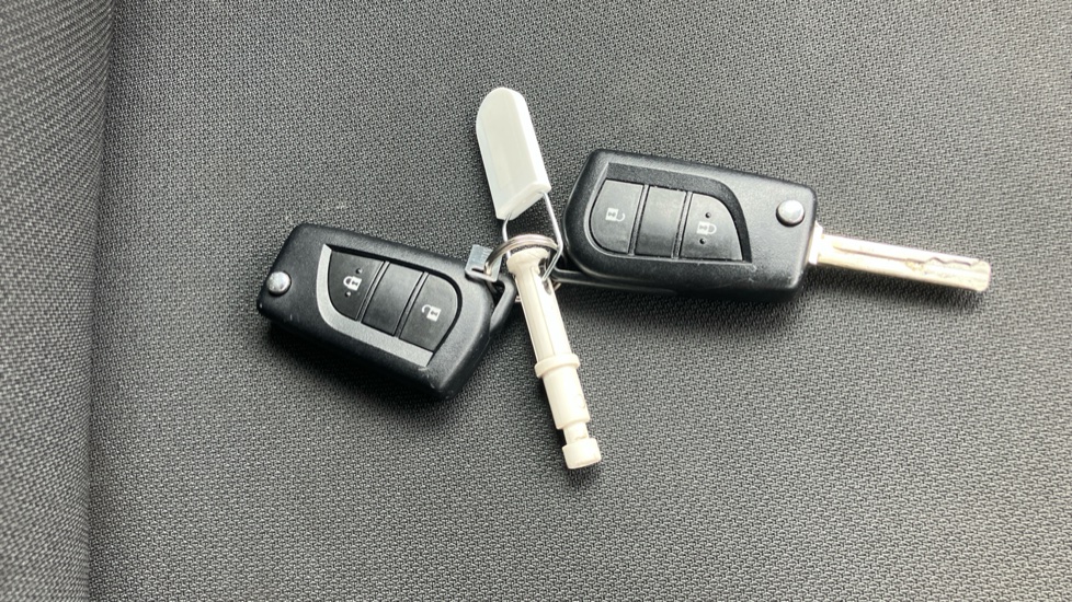 Toyota Aygo X 1.0 VVT-i Pure 5dr Petrol Hatchback - Image 28