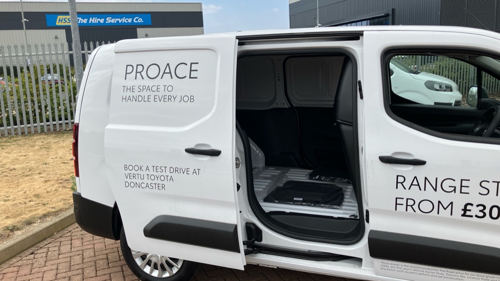Toyota Proace City L2 Diesel 1.5D 100 Icon Van - Image 8