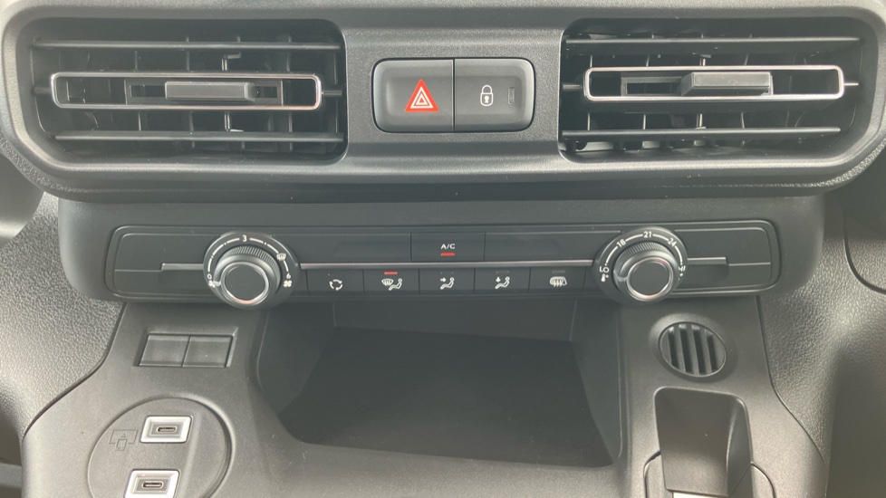 Toyota Proace City L2 Diesel 1.5D 100 Icon Van - Image 33