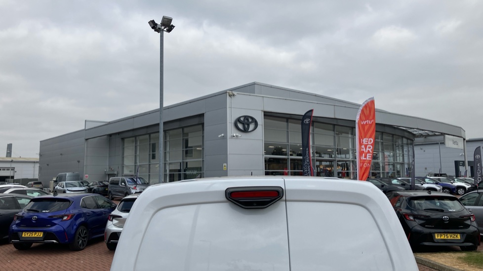 Toyota Proace City L2 Diesel 1.5D 100 Icon Van - Image 37