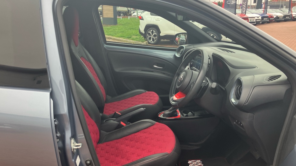 Toyota Aygo X 1.0 VVT-i Undercover 5dr Auto Petrol Hatchback - Image 12