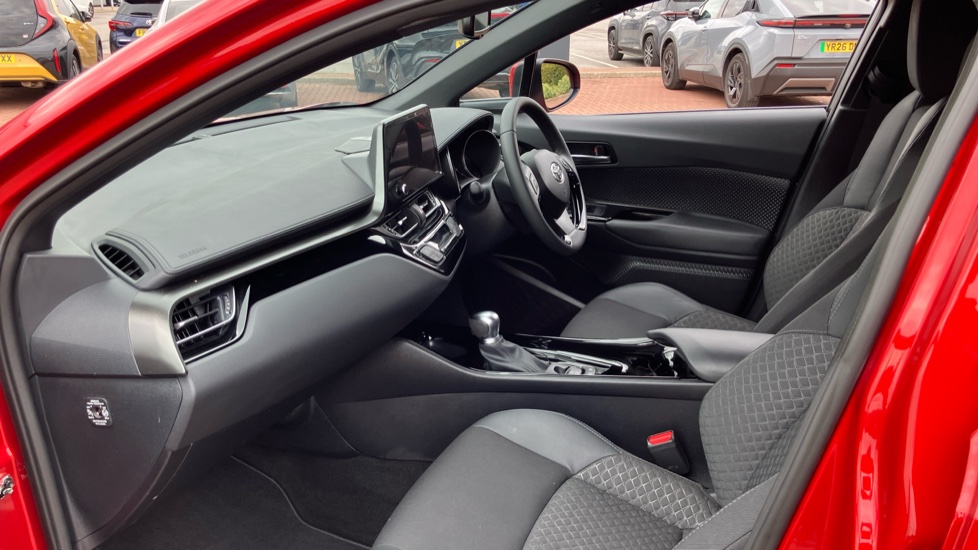 Toyota C-HR 2.0 Hybrid Design 5dr CVT Hybrid Hatchback - Image 5