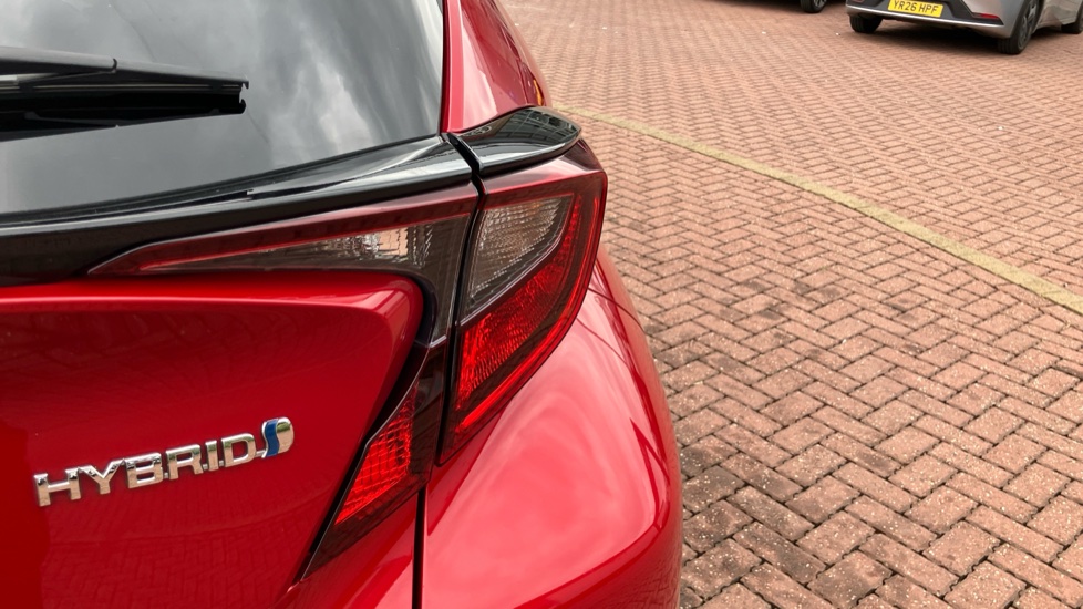 Toyota C-HR 2.0 Hybrid Design 5dr CVT Hybrid Hatchback - Image 21