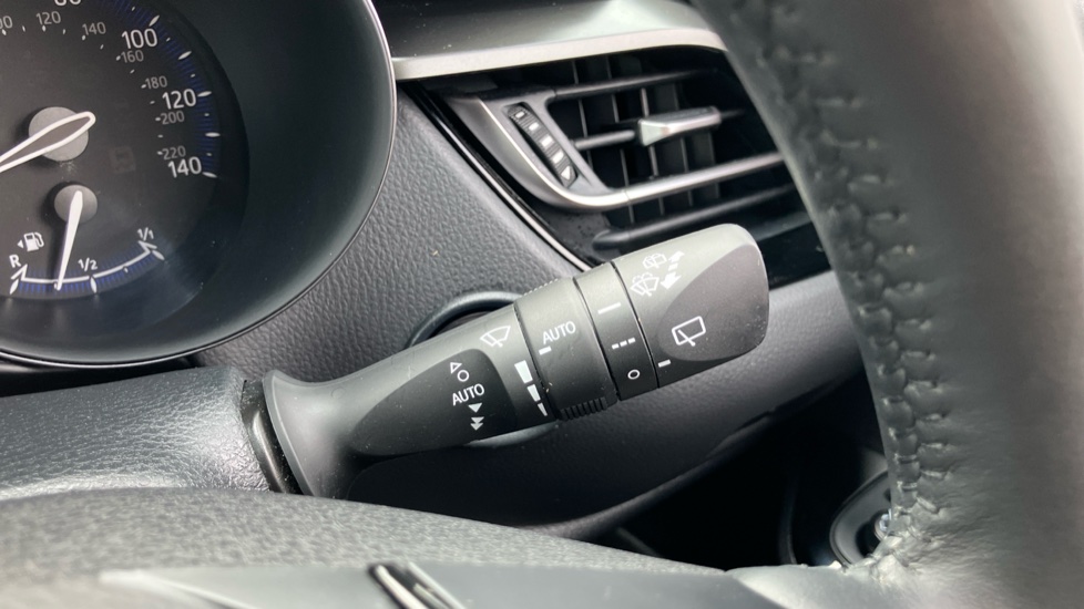 Toyota C-HR 2.0 Hybrid Design 5dr CVT Hybrid Hatchback - Image 32