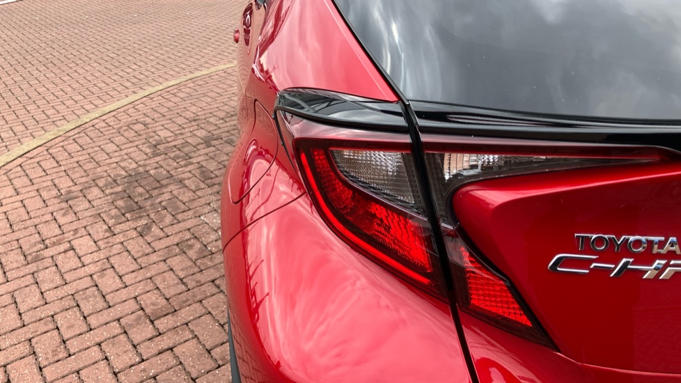 Toyota C-HR 2.0 Hybrid Design 5dr CVT Hybrid Hatchback - Image 36