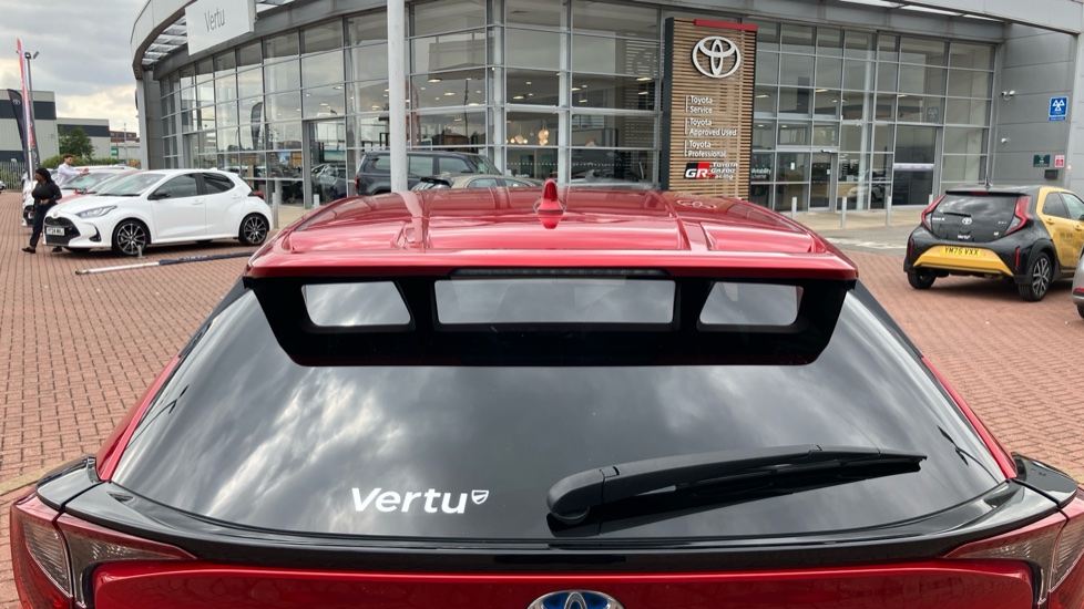 Toyota C-HR 2.0 Hybrid Design 5dr CVT Hybrid Hatchback - Image 37