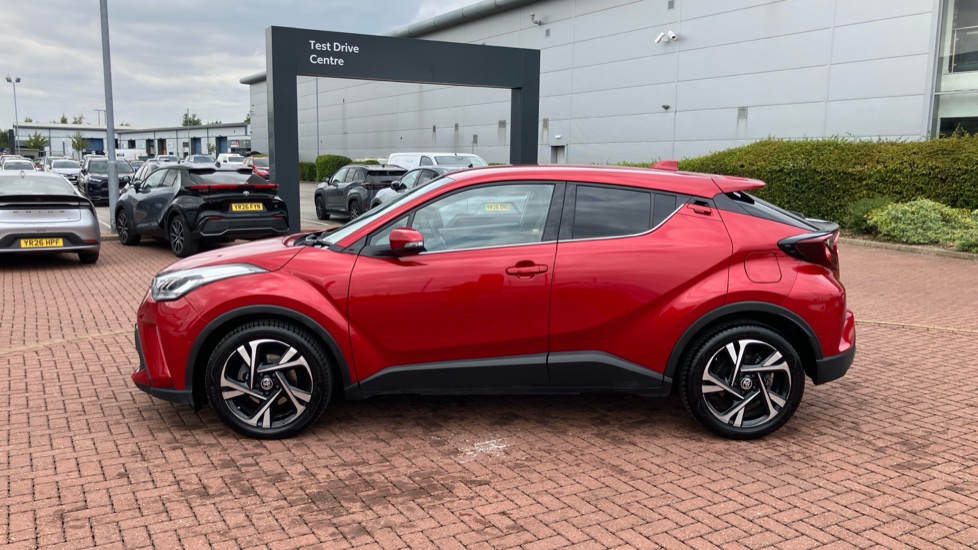 Toyota C-HR 2.0 Hybrid Design 5dr CVT Hybrid Hatchback - Image 50
