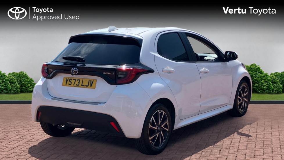 Toyota Yaris 1.5 Hybrid Design 5dr CVT Hybrid Hatchback - Image 2