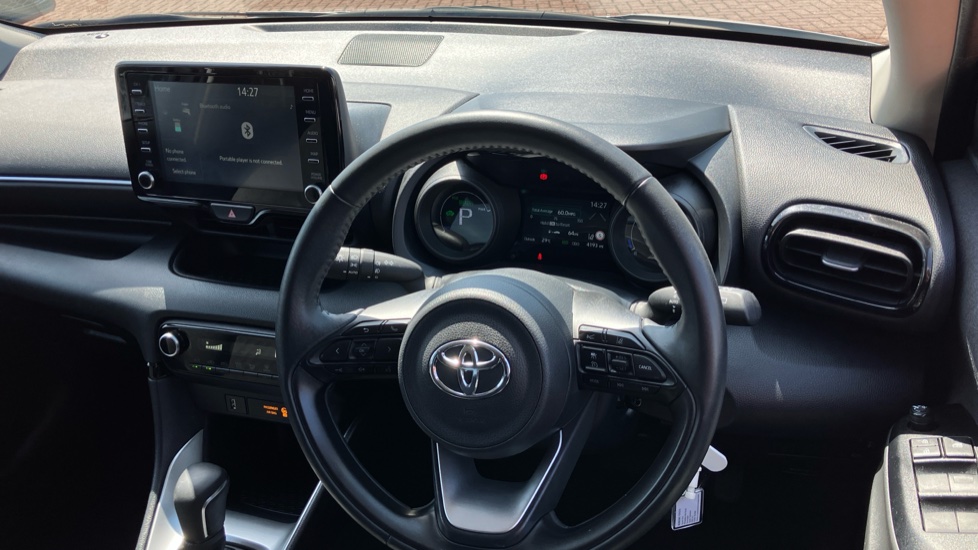 Toyota Yaris 1.5 Hybrid Design 5dr CVT Hybrid Hatchback - Image 7