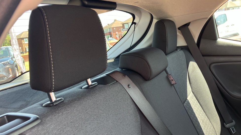 Toyota Yaris 1.5 Hybrid Design 5dr CVT Hybrid Hatchback - Image 18