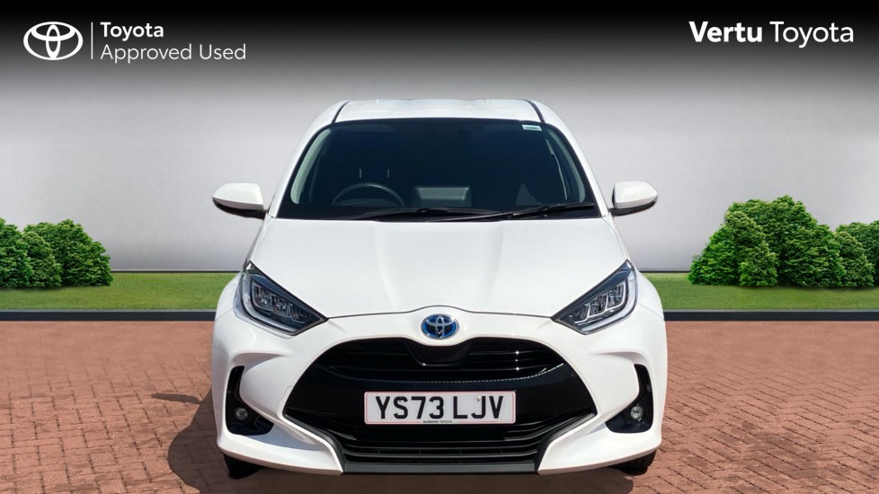 Toyota Yaris 1.5 Hybrid Design 5dr CVT Hybrid Hatchback - Image 22