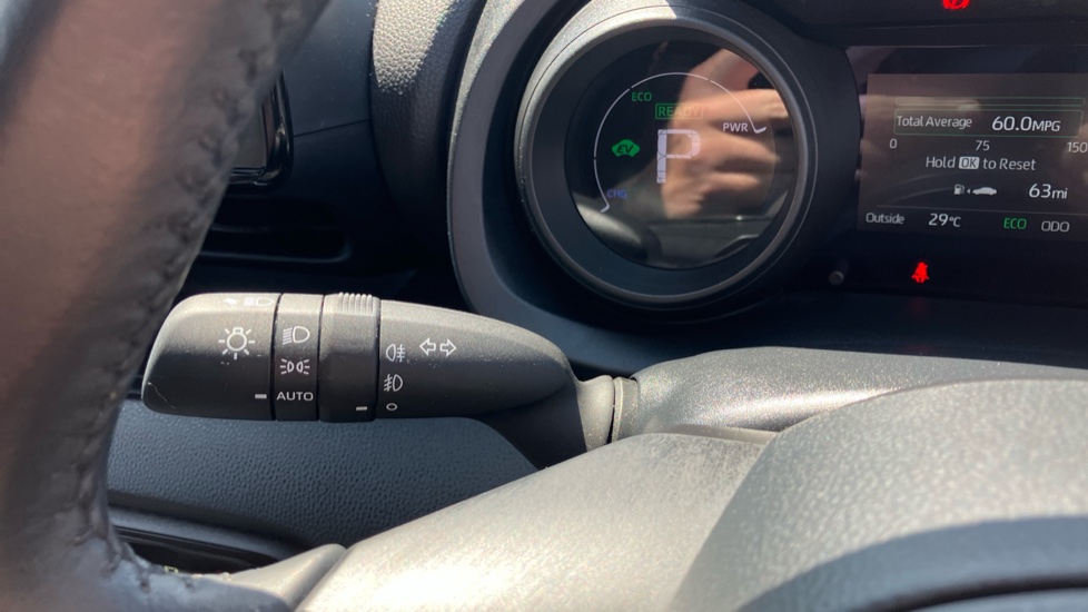 Toyota Yaris 1.5 Hybrid Design 5dr CVT Hybrid Hatchback - Image 31