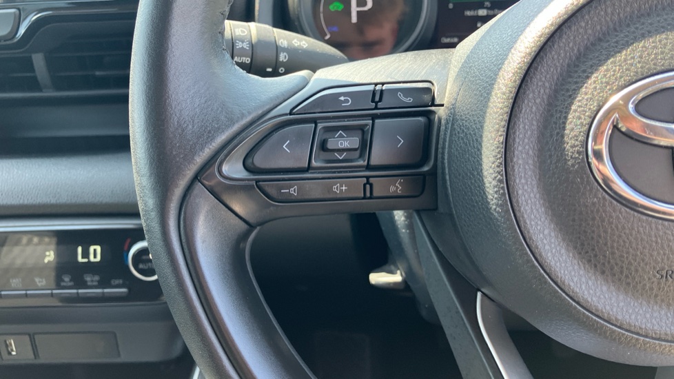 Toyota Yaris 1.5 Hybrid Design 5dr CVT Hybrid Hatchback - Image 34