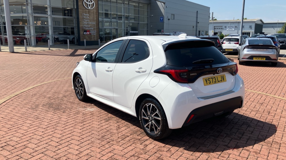Toyota Yaris 1.5 Hybrid Design 5dr CVT Hybrid Hatchback - Image 50