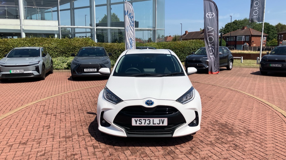 Toyota Yaris 1.5 Hybrid Design 5dr CVT Hybrid Hatchback - Image 53