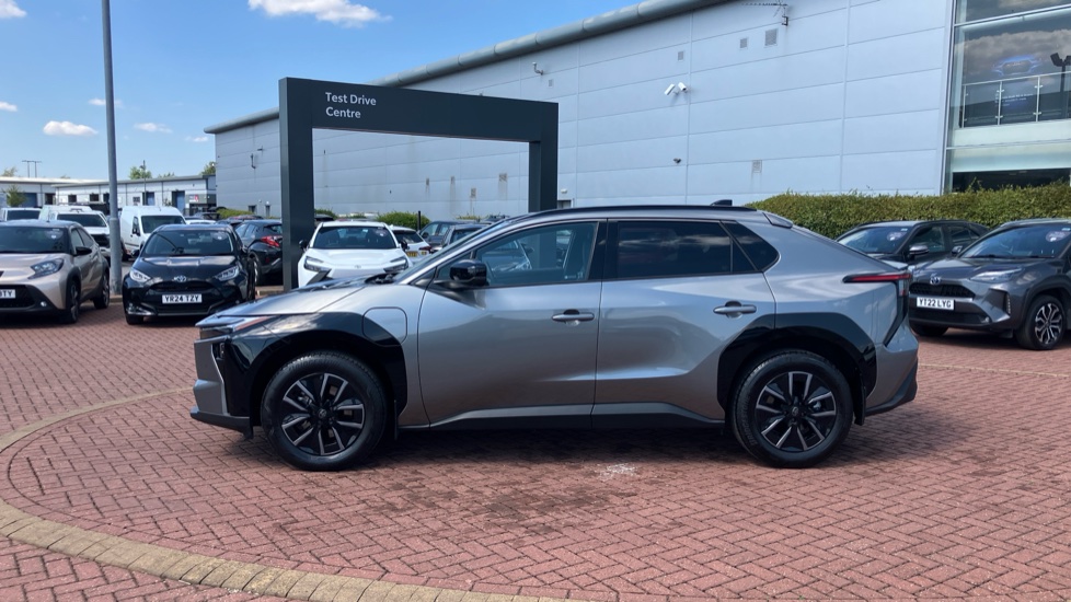 Toyota bZ4X 165kW Design 73kWh 5dr Auto Electric Hatchback - Image 24