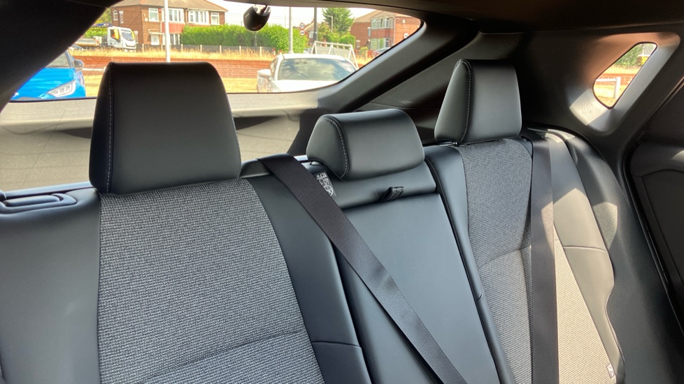 Toyota bZ4X 165kW Design 73kWh 5dr Auto Electric Hatchback - Image 36