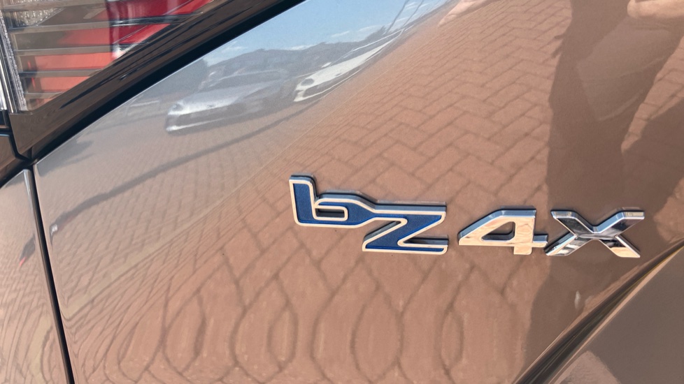 Toyota bZ4X 165kW Design 73kWh 5dr Auto Electric Hatchback - Image 57