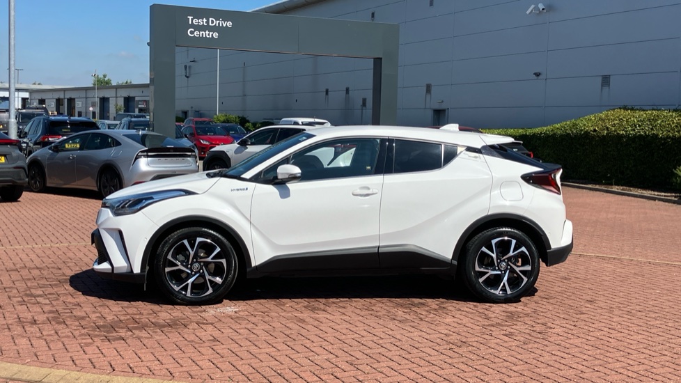 Toyota C-HR 1.8 Hybrid Design 5dr CVT Hybrid Hatchback - Image 24