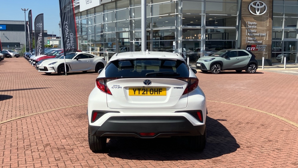 Toyota C-HR 1.8 Hybrid Design 5dr CVT Hybrid Hatchback - Image 26
