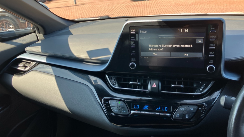 Toyota C-HR 1.8 Hybrid Design 5dr CVT Hybrid Hatchback - Image 38