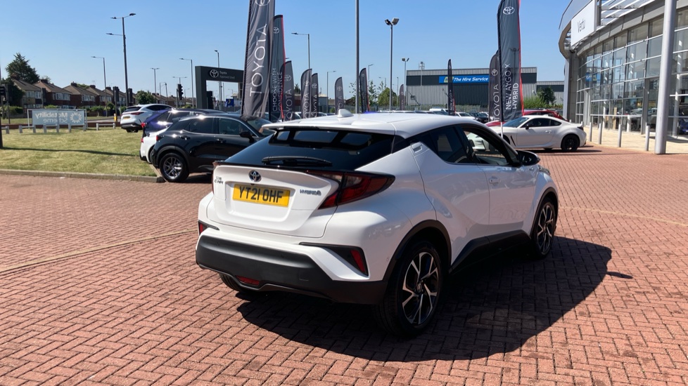Toyota C-HR 1.8 Hybrid Design 5dr CVT Hybrid Hatchback - Image 51
