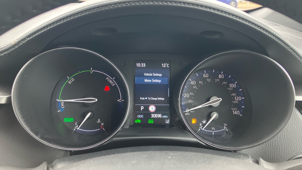 Toyota C-HR 1.8 Hybrid Design 5dr CVT Hybrid Hatchback - Image 11