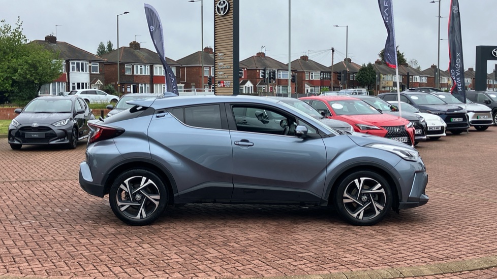 Toyota C-HR 1.8 Hybrid Design 5dr CVT Hybrid Hatchback - Image 23