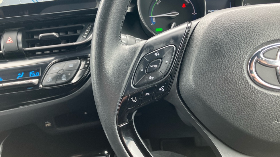 Toyota C-HR 1.8 Hybrid Design 5dr CVT Hybrid Hatchback - Image 34