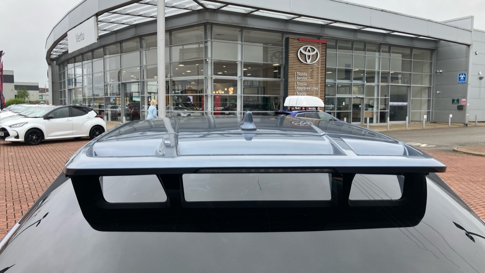 Toyota C-HR 1.8 Hybrid Design 5dr CVT Hybrid Hatchback - Image 37