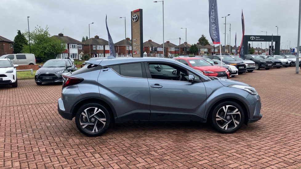 Toyota C-HR 1.8 Hybrid Design 5dr CVT Hybrid Hatchback - Image 43