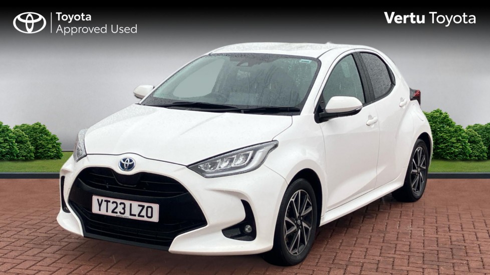 Toyota Yaris 1.5 Hybrid Design 5dr CVT Hybrid Hatchback - Image 3