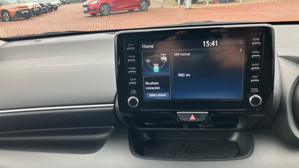 Toyota Yaris 1.5 Hybrid Design 5dr CVT Hybrid Hatchback - Image 9