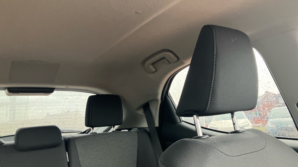 Toyota Yaris 1.5 Hybrid Design 5dr CVT Hybrid Hatchback - Image 19