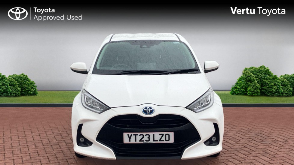 Toyota Yaris 1.5 Hybrid Design 5dr CVT Hybrid Hatchback - Image 22