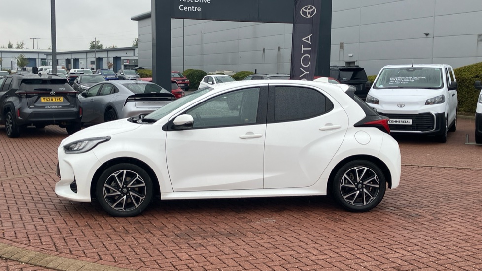 Toyota Yaris 1.5 Hybrid Design 5dr CVT Hybrid Hatchback - Image 24